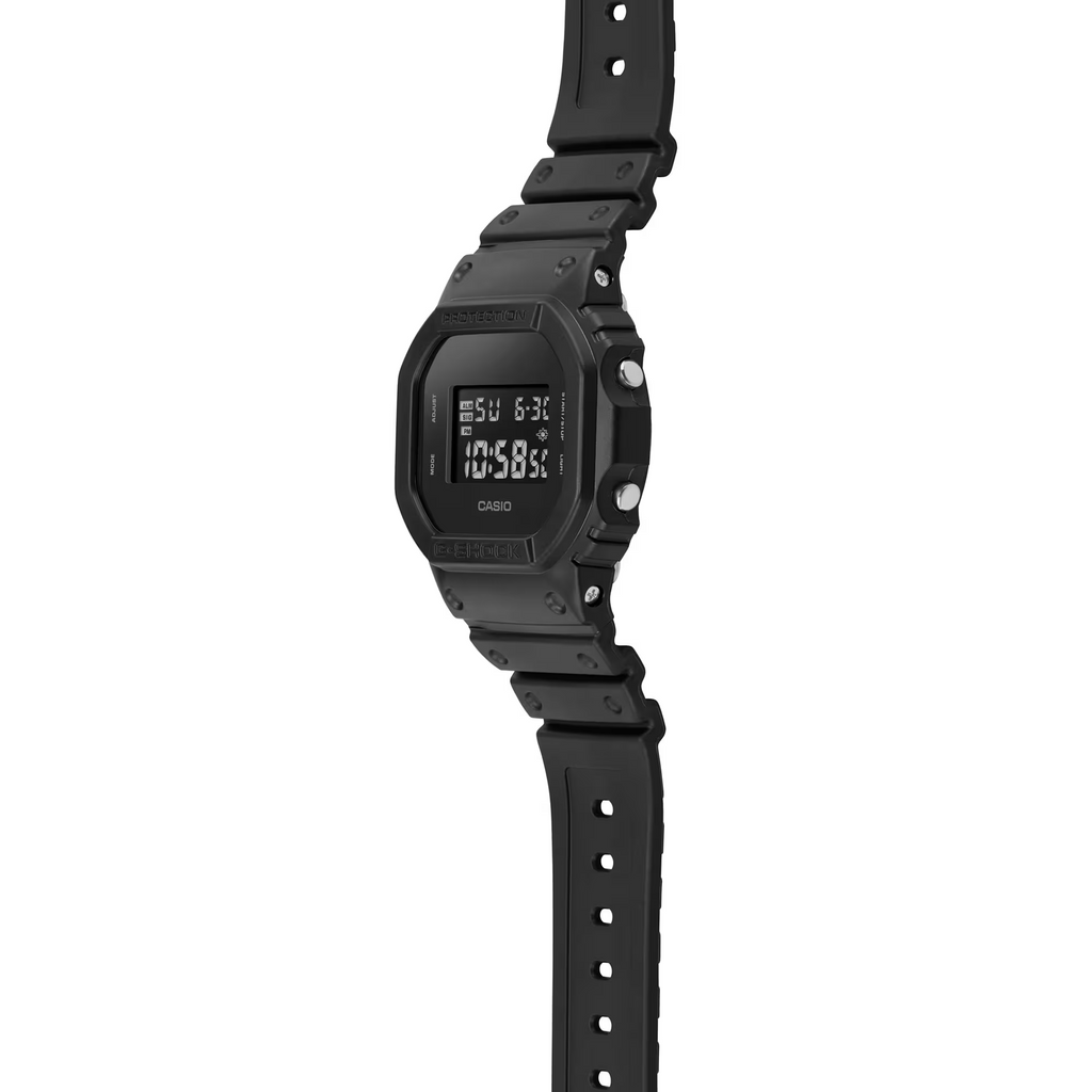 G-Shock Casual Men's Watch DW-5600UBB-1DR