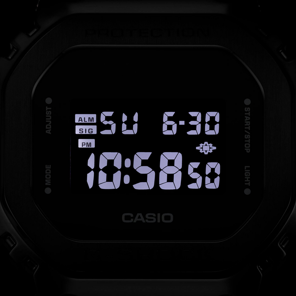 G-Shock Men Metal Watch GM-5600UB-1DR