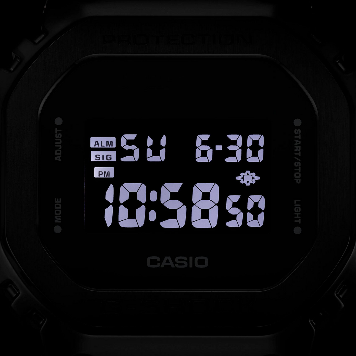 G-Shock Men Metal Watch GM-5600UB-1DR