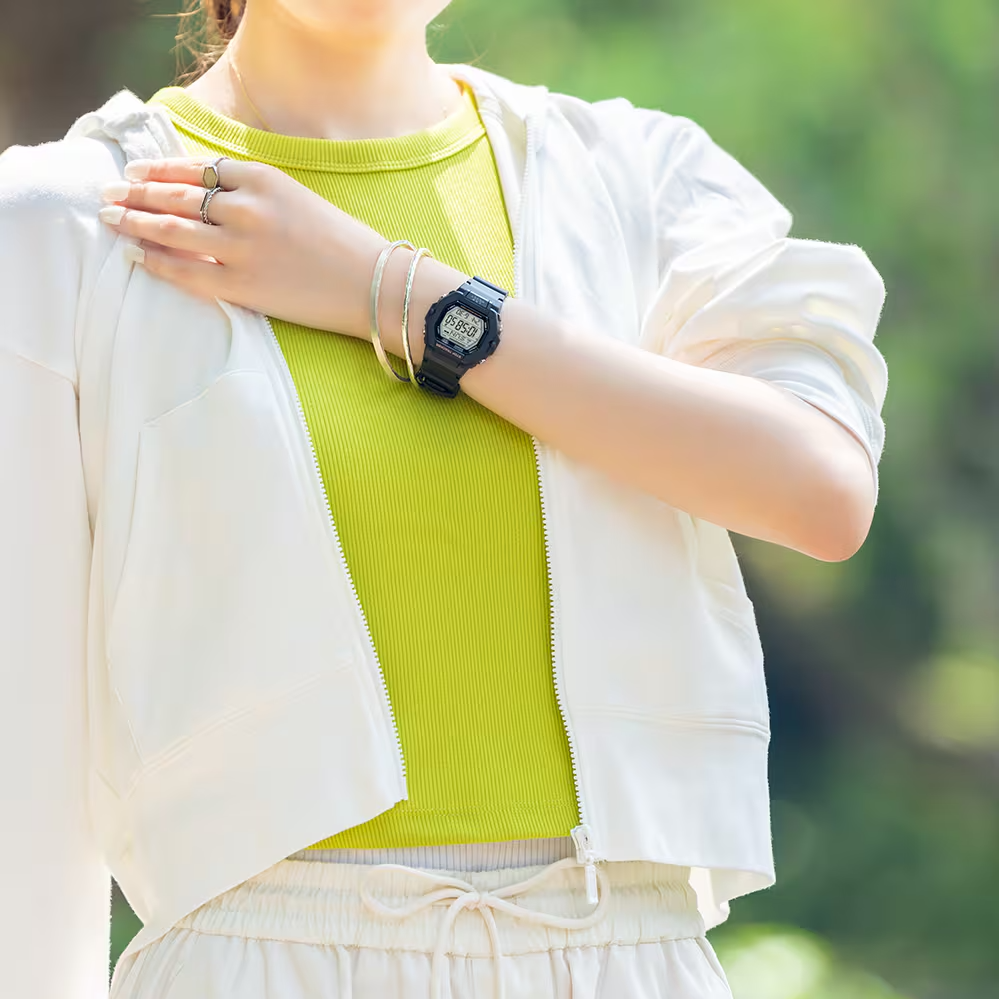 Casio Digital Women's Watch LWS-2200H-1AVDF